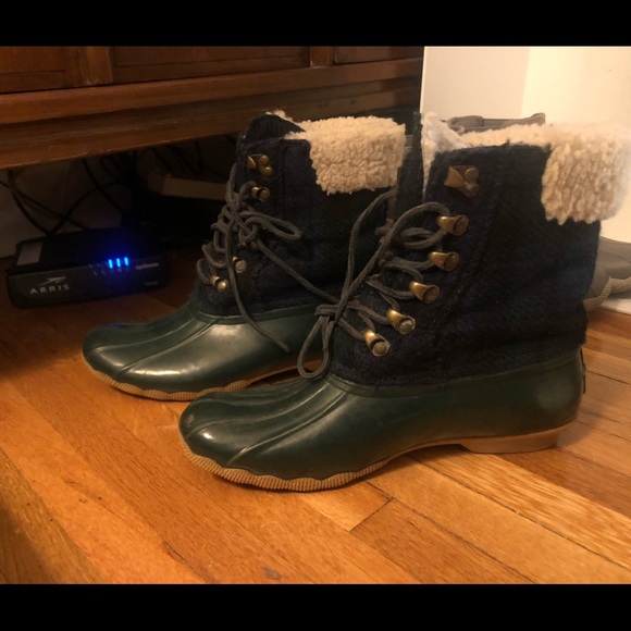 Sperry Shoes - Sperry J. Crew Blue Green Plaid Wool Shearling Flannel Duck Boots Women's Size 8